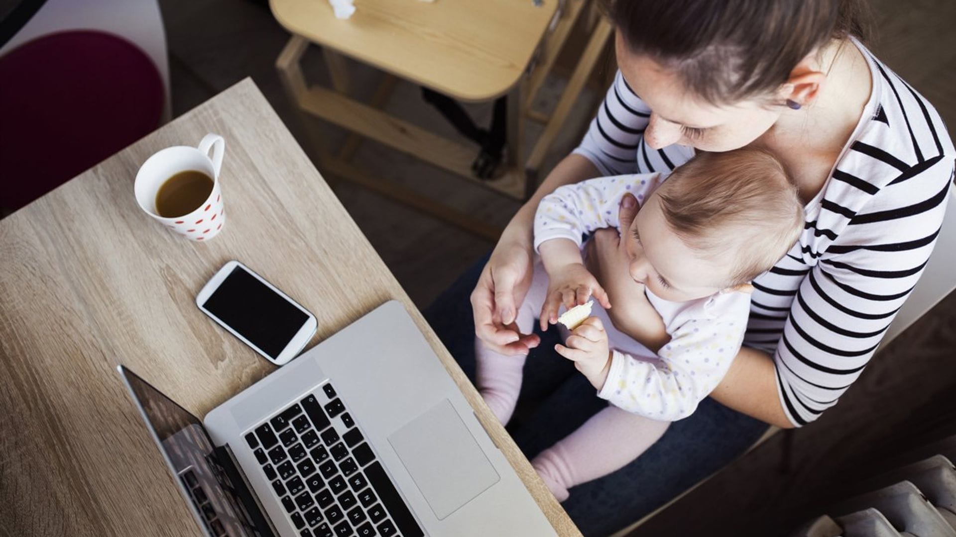 Si eres madre y vuelves al trabajo, ¡no desesperes! Te damos las claves para sobrevivir