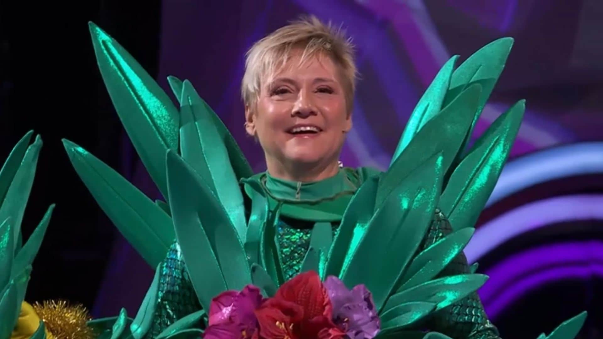 Sorpresa en Mask Singer: Glòria Serra se revela como Piña y deja boquiabiertos a los investigadores