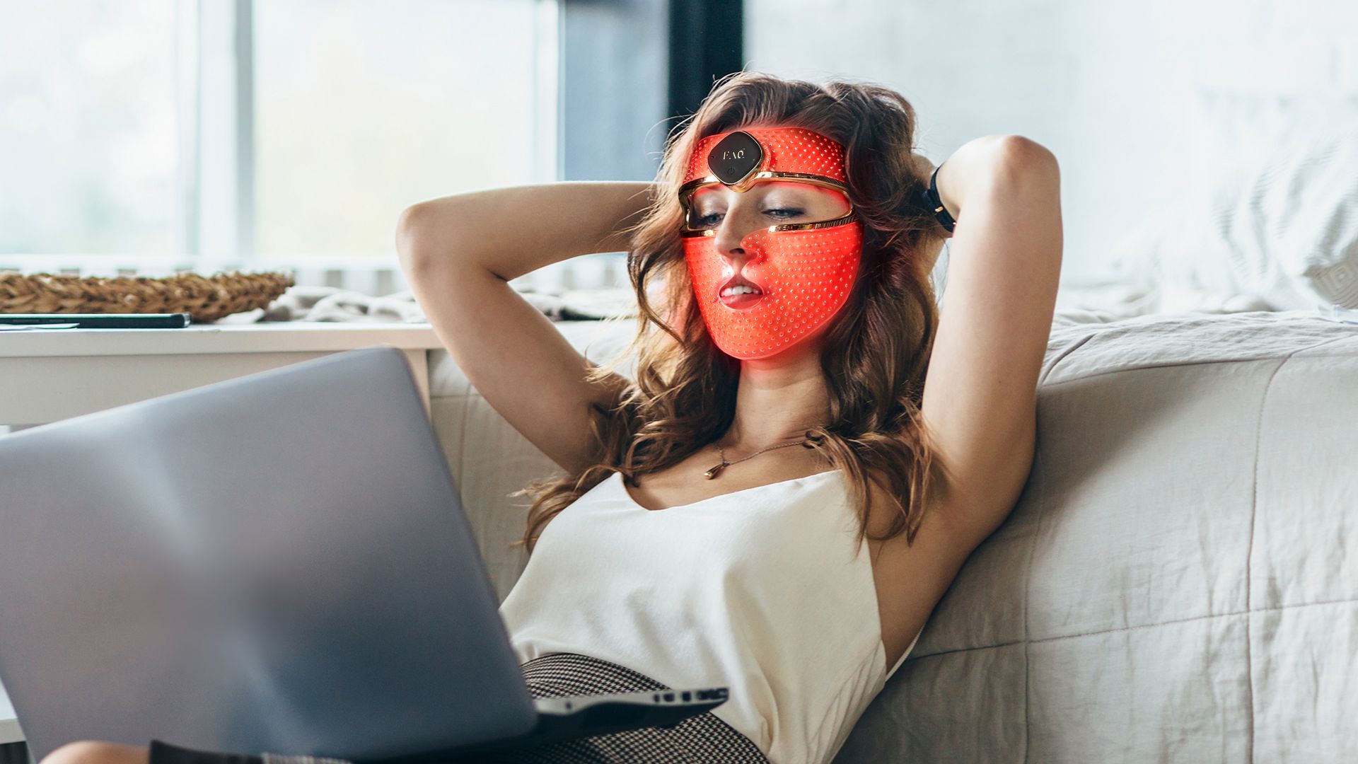 FOREO arrasa este Prime Day 2025: superrebajas en los 2 dispositivos que mejor retrasan el envejecimiento