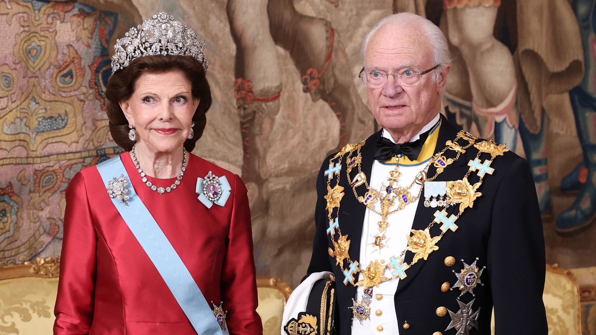 Carlos Gustavo de Suecia celebra sus 80 años arropado por su familia en una gala marcada por el brillo de las tiaras