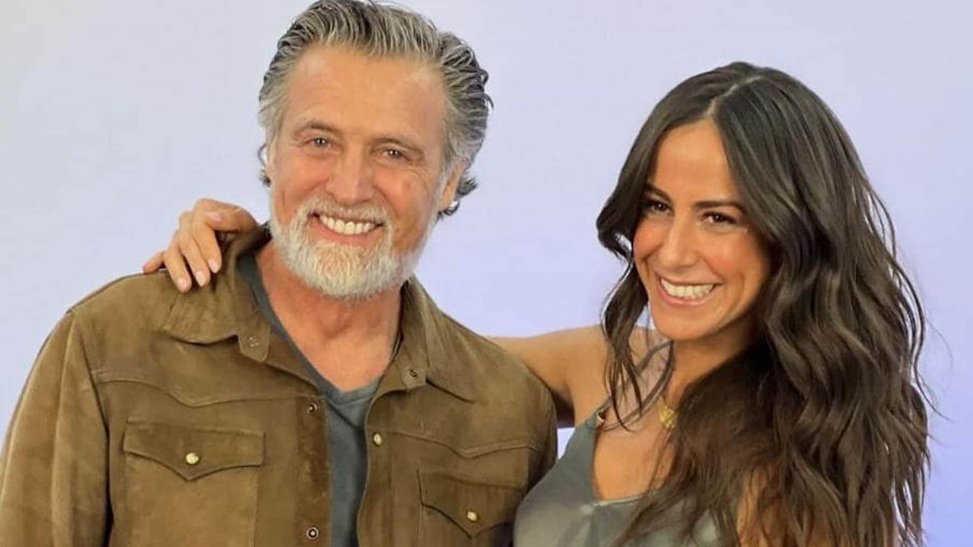 ¿Compromiso sin boda? El significado del anillo que Juan Soler le dio a Paulina Mercado