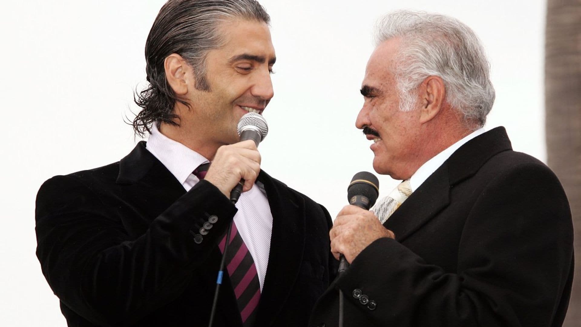 El Potrillo y sus hijos recuerdan a don Vicente Fernández en el que sería su cumpleaños 83