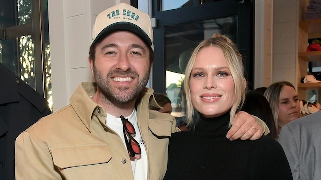Erin Foster y su marido Simon Tikhman