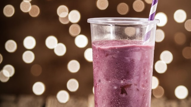 coctel sin alcohol arandanos