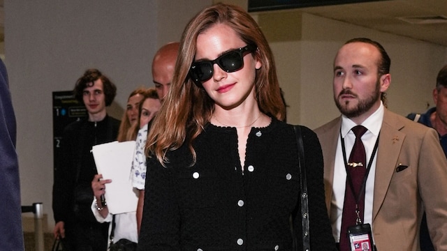 Emma Watson a su llegada al aeropuerto de Niza