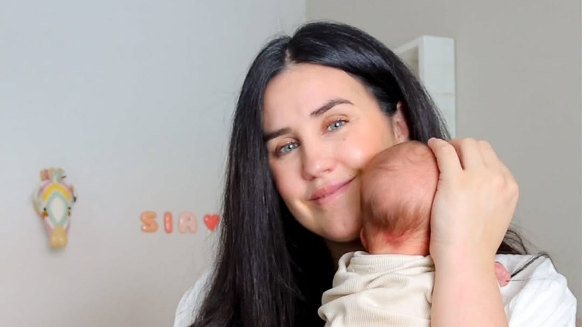 Patry Jordán con su hija, Sia