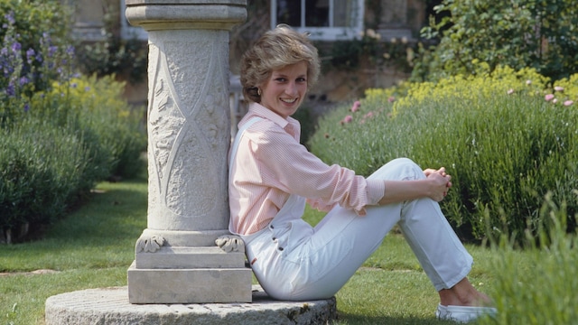  La princesa Diana en su casa de Highgrove,