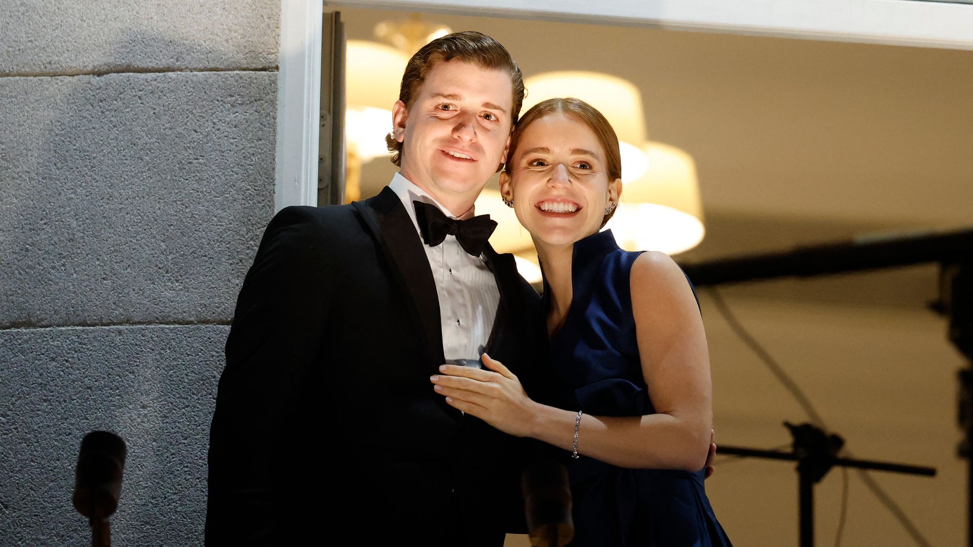 Los detalles de la boda en Vigo de Ricardo Sosa, hijo de María Corina Machado, en pleno duelo por los terremotos de Venezuela
