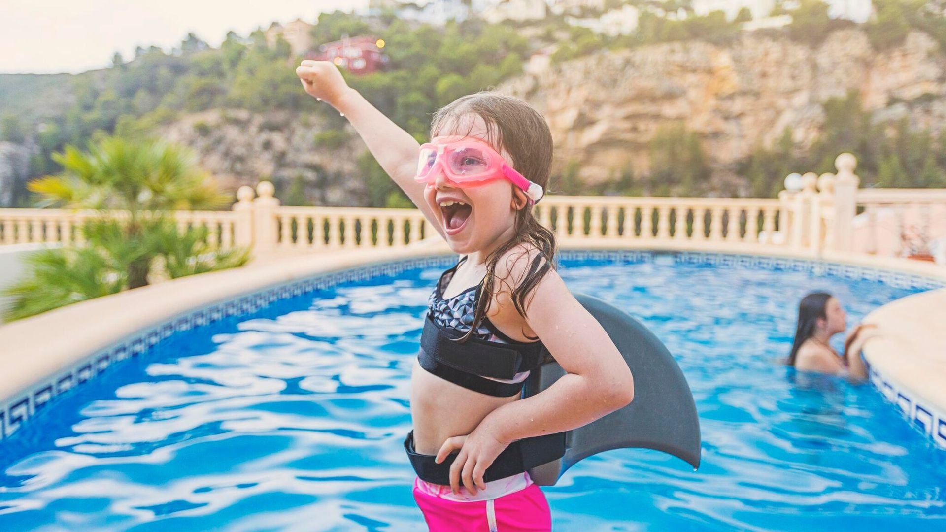Kit de supervivencia para llevar a la piscina: lo básico para tenerlo todo bajo control
