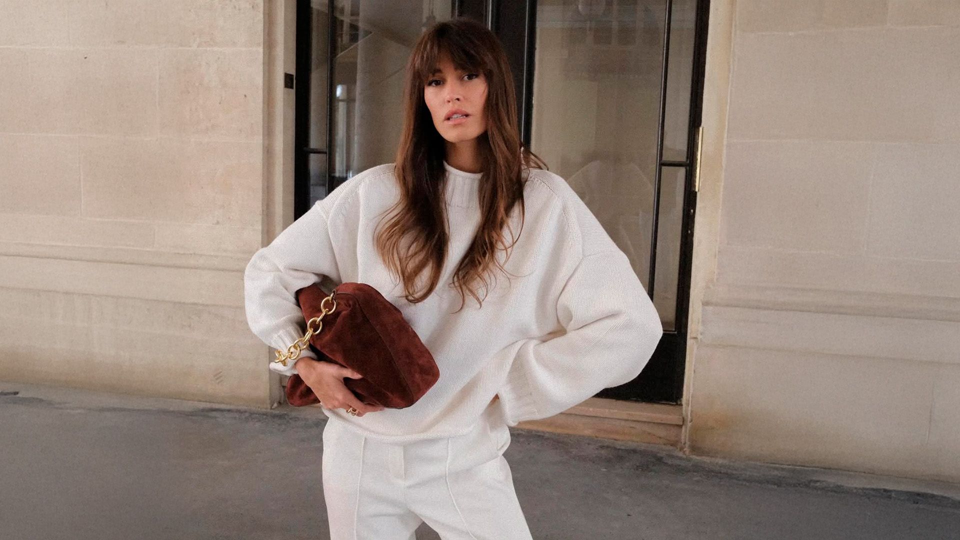 Cómo llevar jerséis de cuello vuelto de lunes a domingo y vestir bien toda la semana