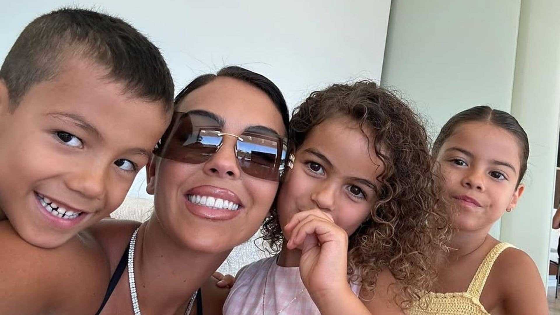 Los hijos de Georgina Rodríguez se muestran como sus más grandes y leales fans