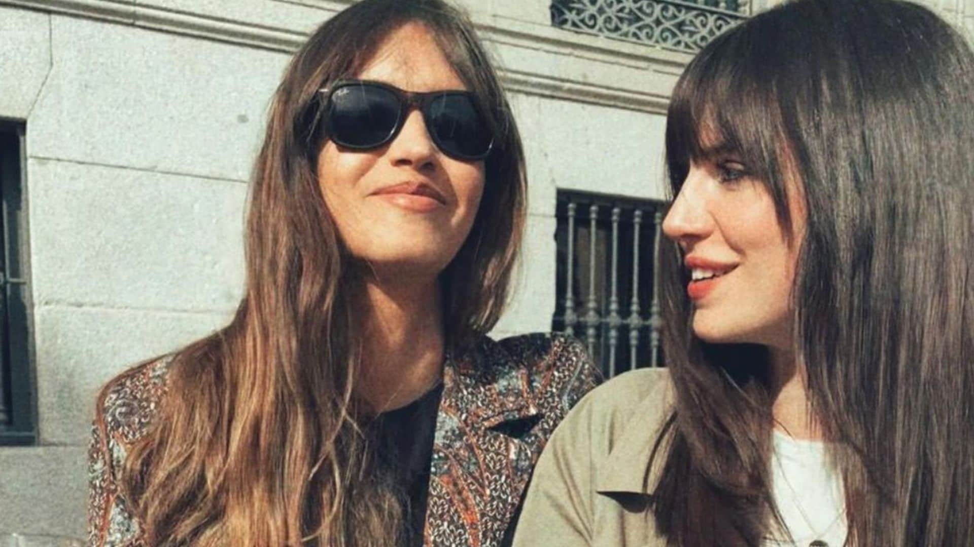Emi, la hermana de Elena Huelva, una más en el grupo de amigas de Sara Carbonero