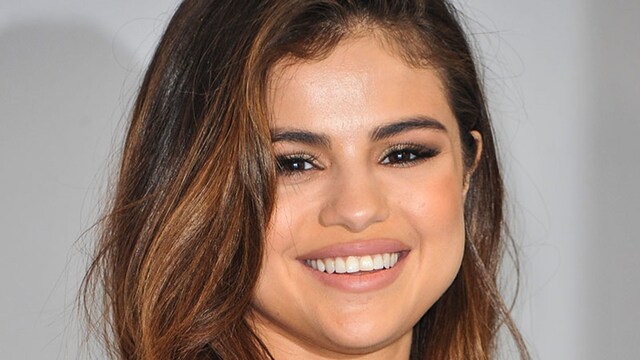 las pecas falsas de selena gomez