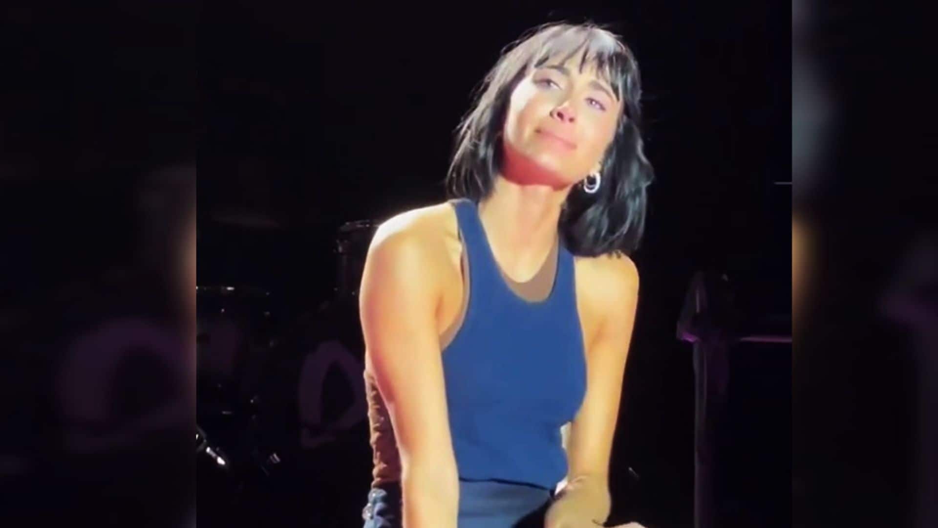 Aitana se derrumba en su último concierto tras el revuelo originado por sus nuevas coreografías: 'Haced siempre lo que os apetezca'
