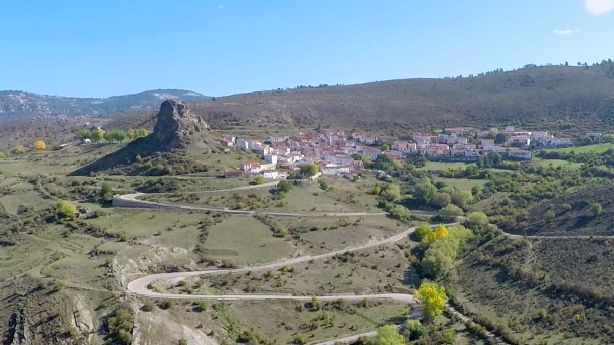 Este es el pueblo más bonito de Castilla-La Mancha: 70 habitantes y escenario de las campanadas de Fin de Año