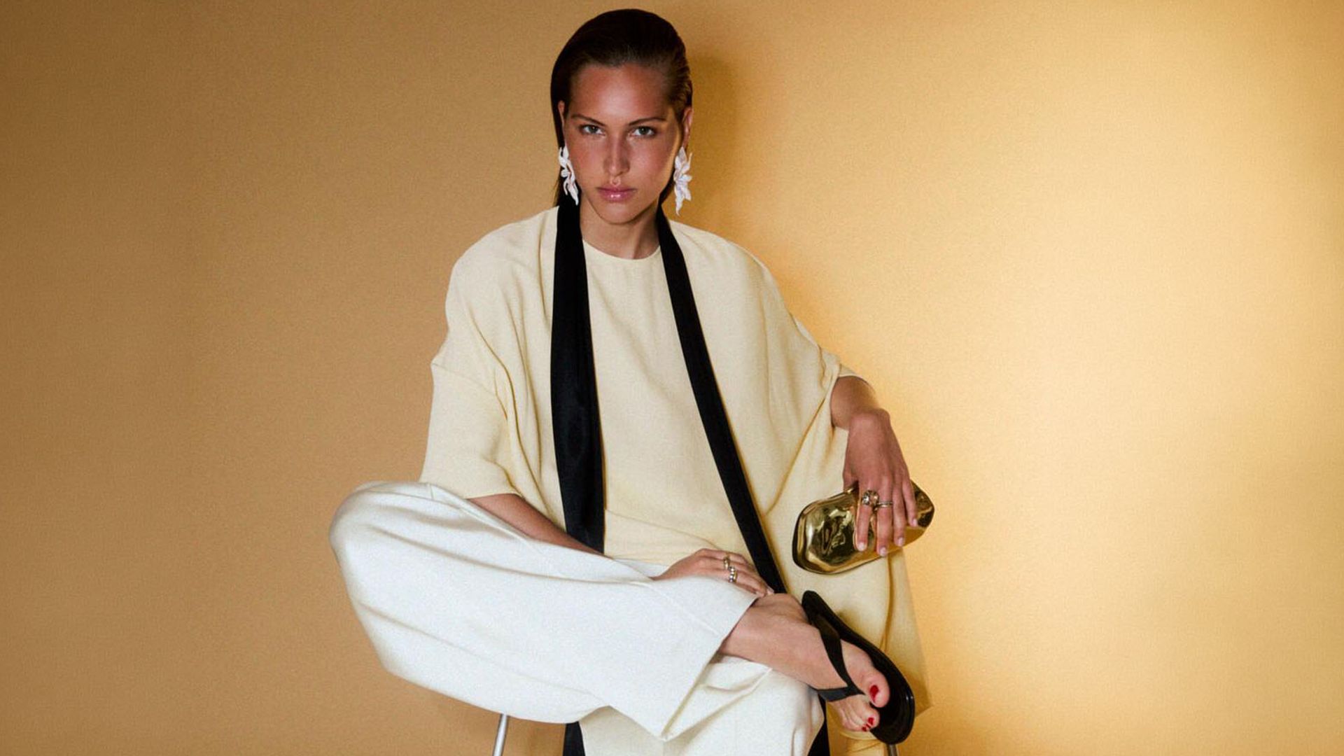 6 sandalias de piel por menos de 40 euros que hacen que hasta tu look de playa se vea más sofisticado