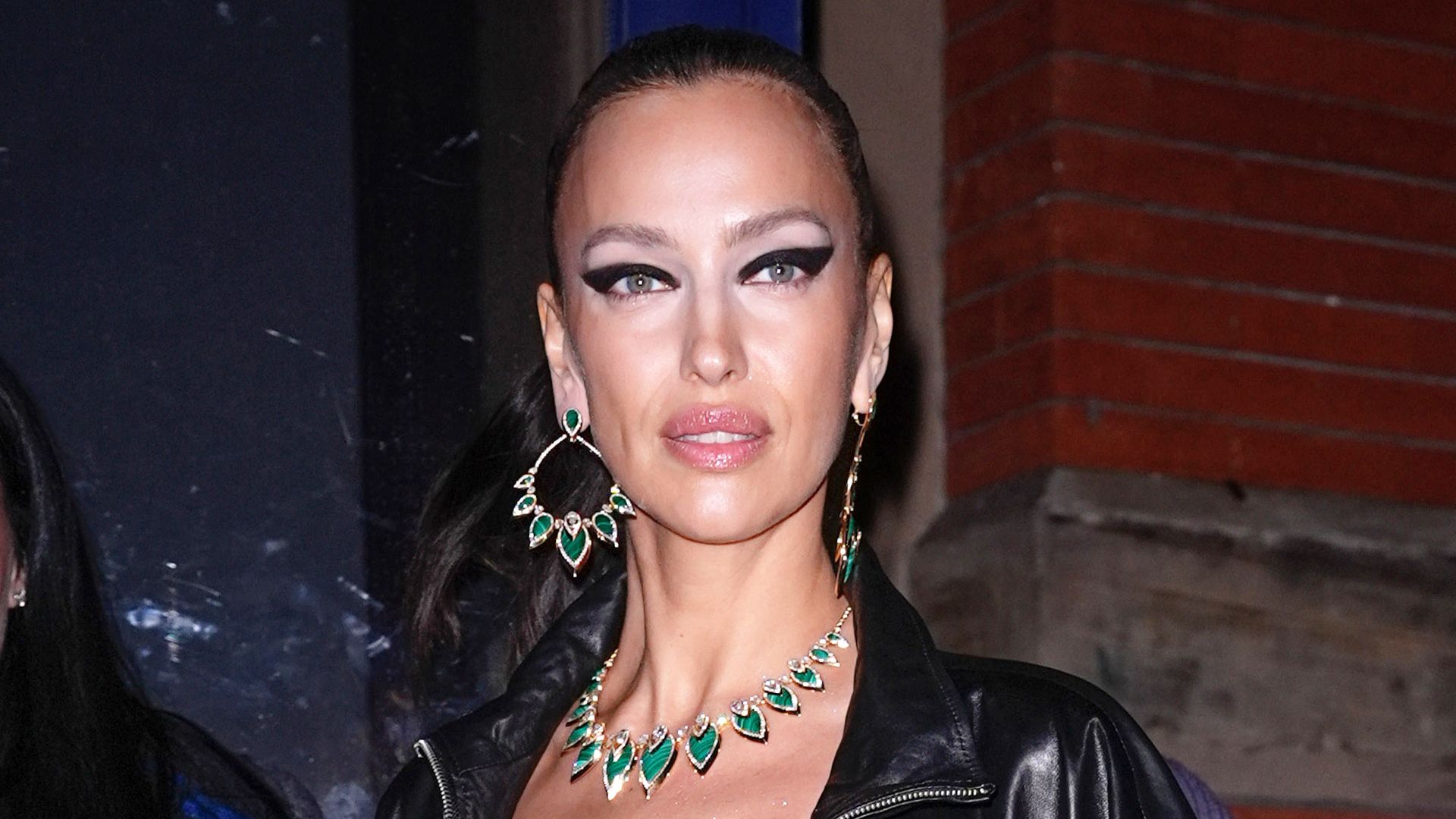 ¿La reconoces? Irina Shaky impacta en Nueva York con su maquillaje de ojos al estilo Amy Winehouse