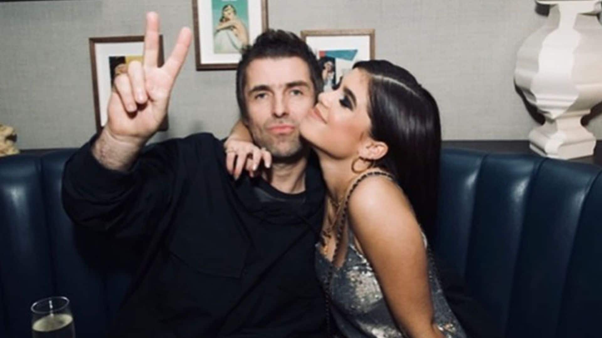 La hija del líder de Oasis, Molly Gallagher, confirma su romance con un jugador del Liverpool