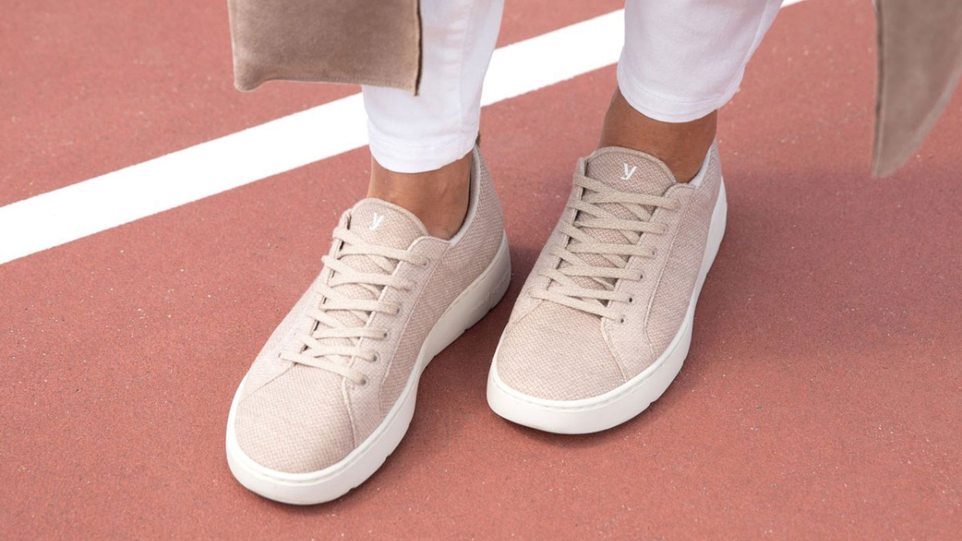 Sorprende a tu madre con las zapatillas sostenibles y 'made in Spain' más cómodas del mundo