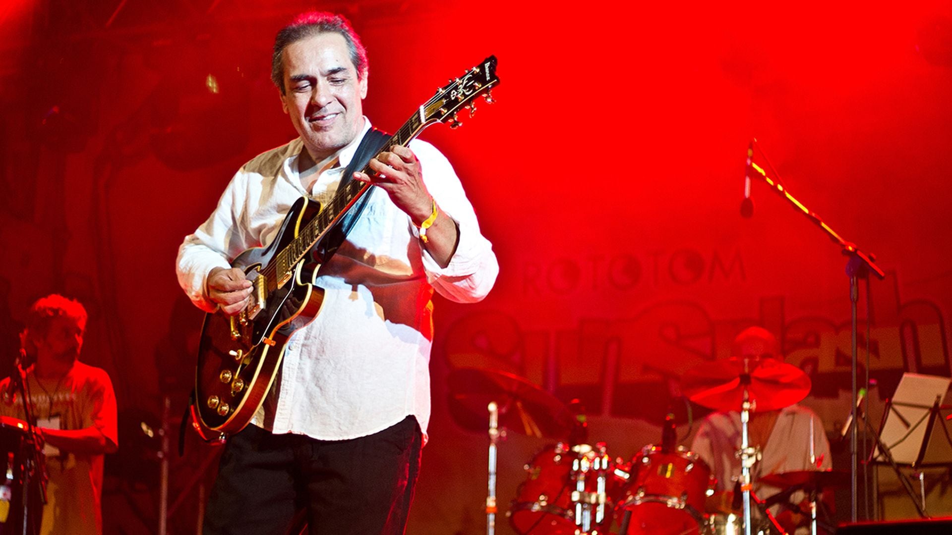 Alberto Tarín, guitarrista de la histórica banda de rock española Seguridad Social