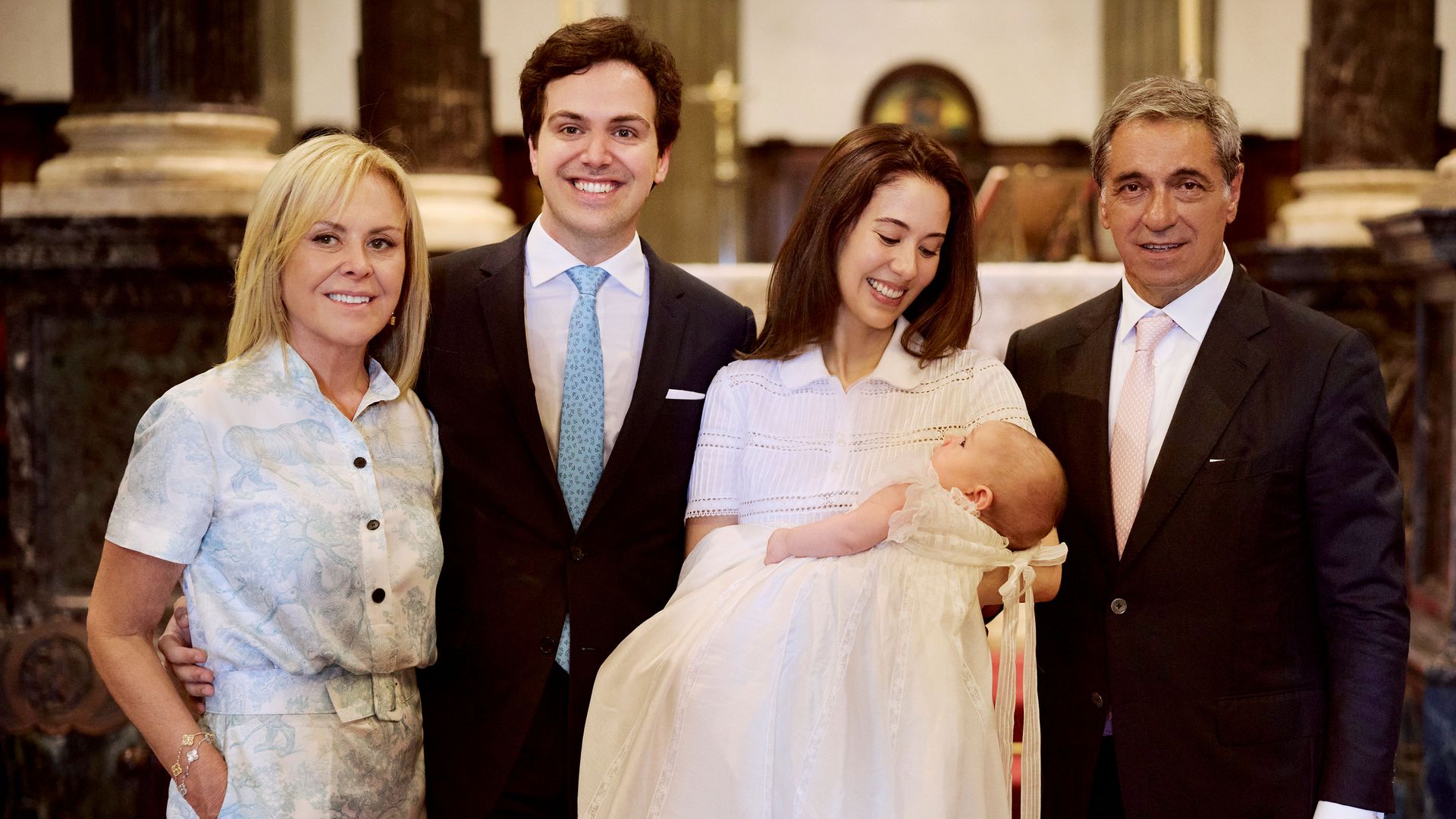 Daniel Clará y Anne-Marie Colling nos invitan al bautizo de su hija, Chloé