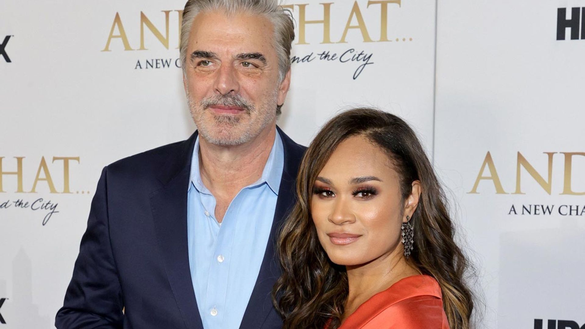 La esposa de Chris Noth reacciona así ante las acusaciones contra el actor
