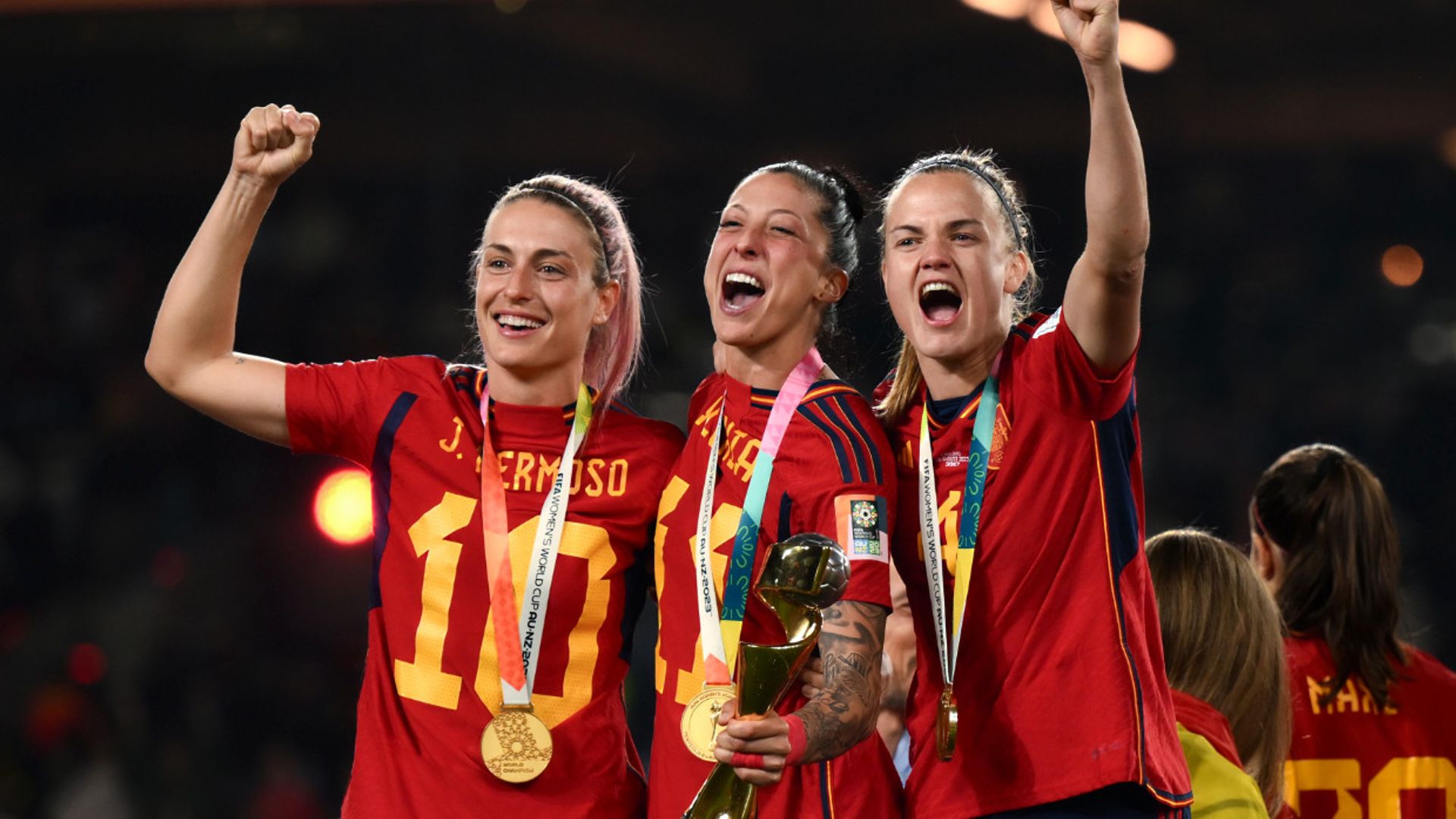 Las futbolistas se vuelcan con Jennifer Hermoso que niega las palabras de Rubiales