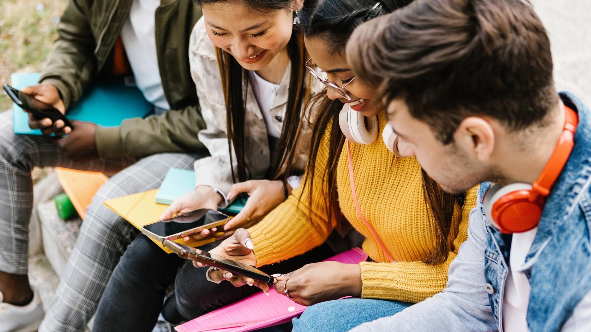 Enseñar a los adolescentes a hacer un uso responsable de las redes