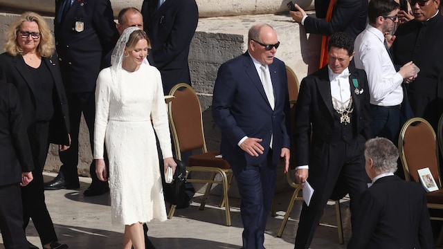Entronización Papa León XIV Alberto de Monaco y Charlene 