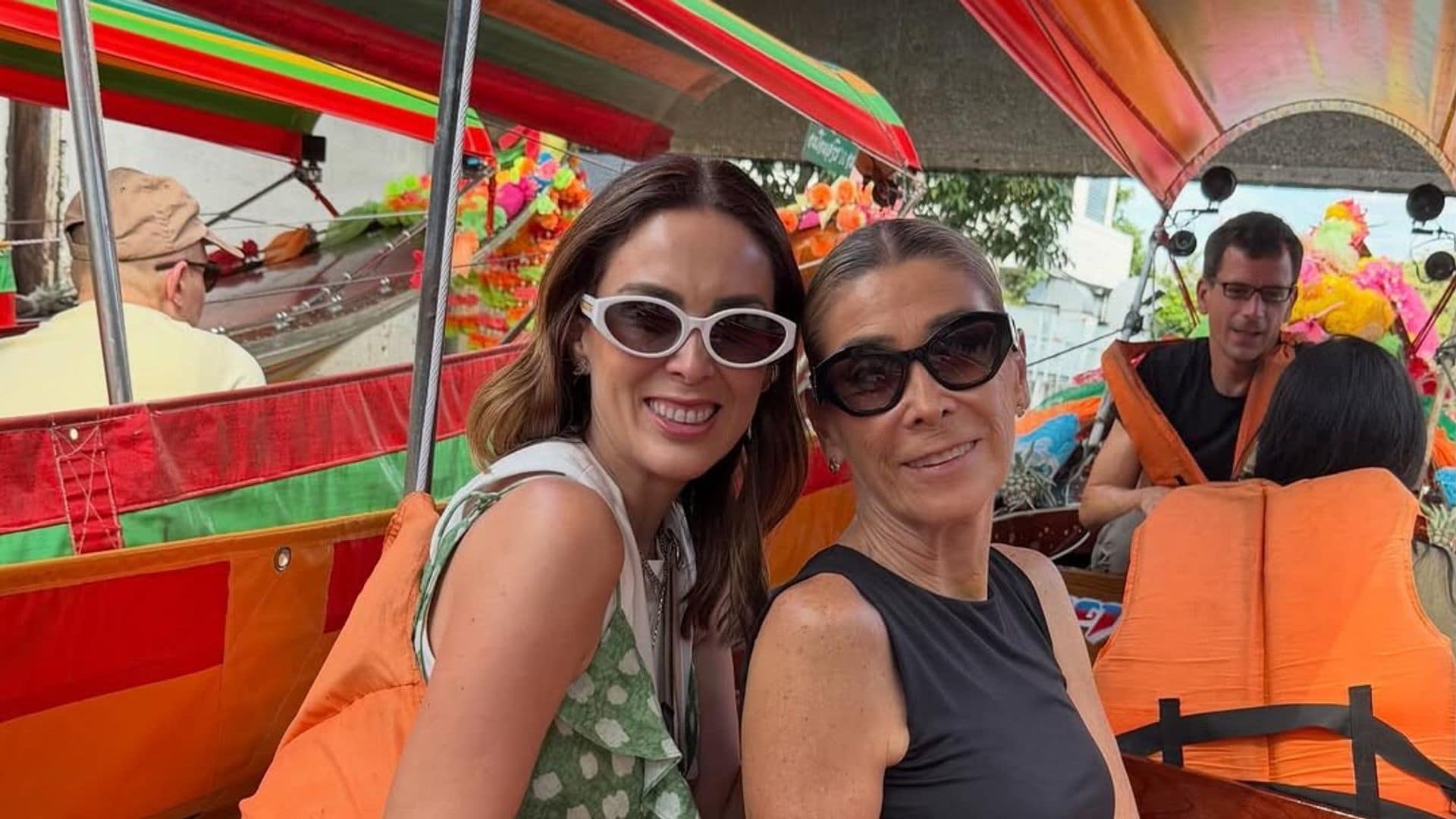 La conductora y su mamá disfrutaron de un recorrido por la ciudad.