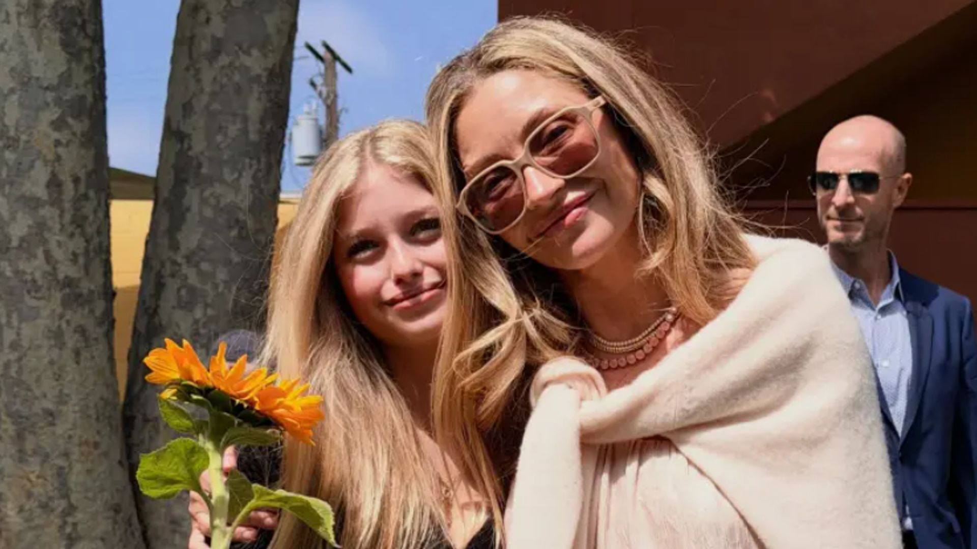 Georgia, la hija de Eric Dane, se gradúa sin poder cumplir el sueño de su padre, cuatro meses después de la trágica muerte del actor