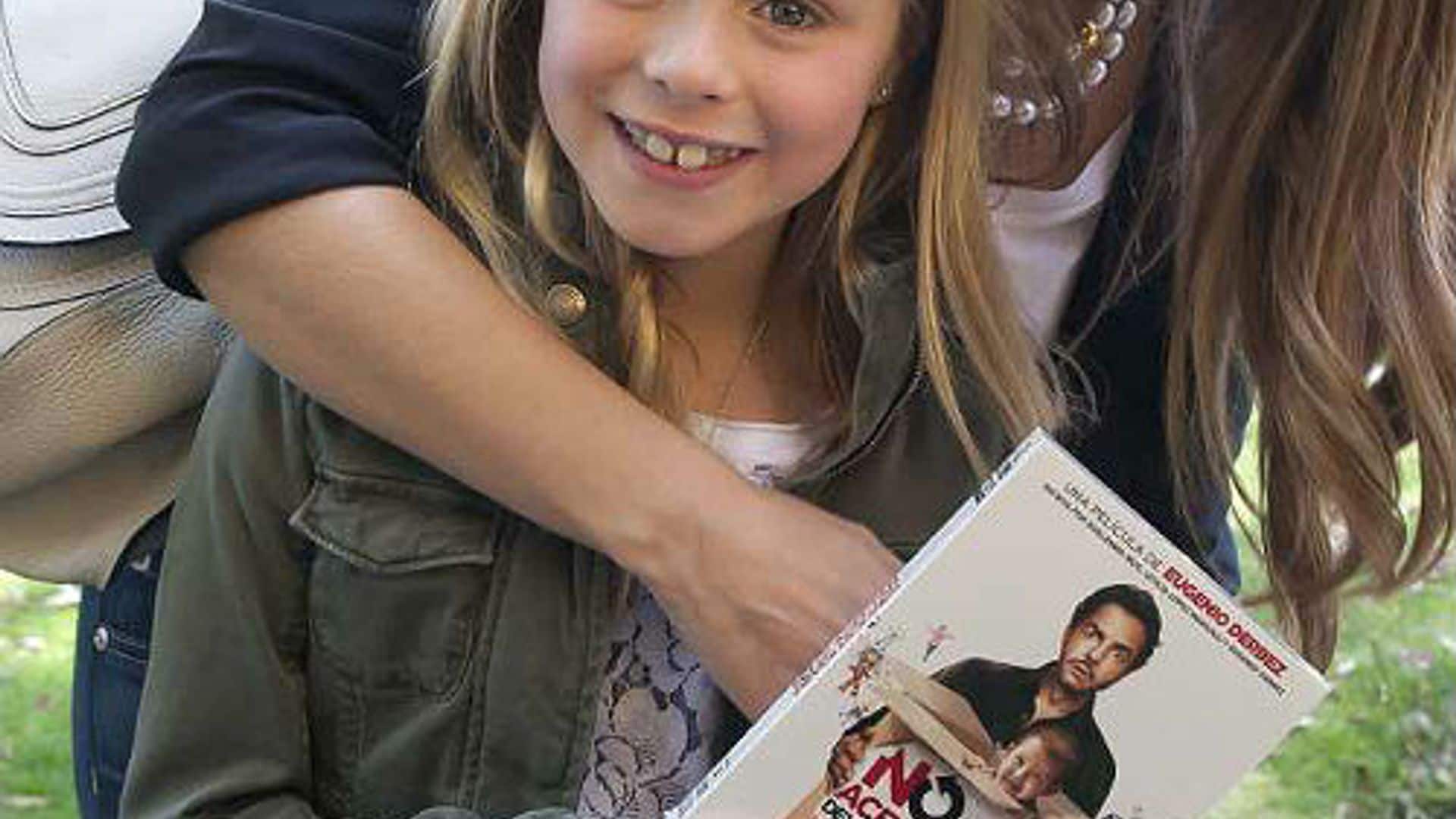 Greta Jacobson, la fan número uno de su hija, Loreto Peralta