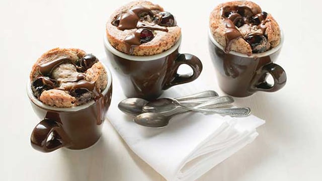 pastel chocolate cerezas