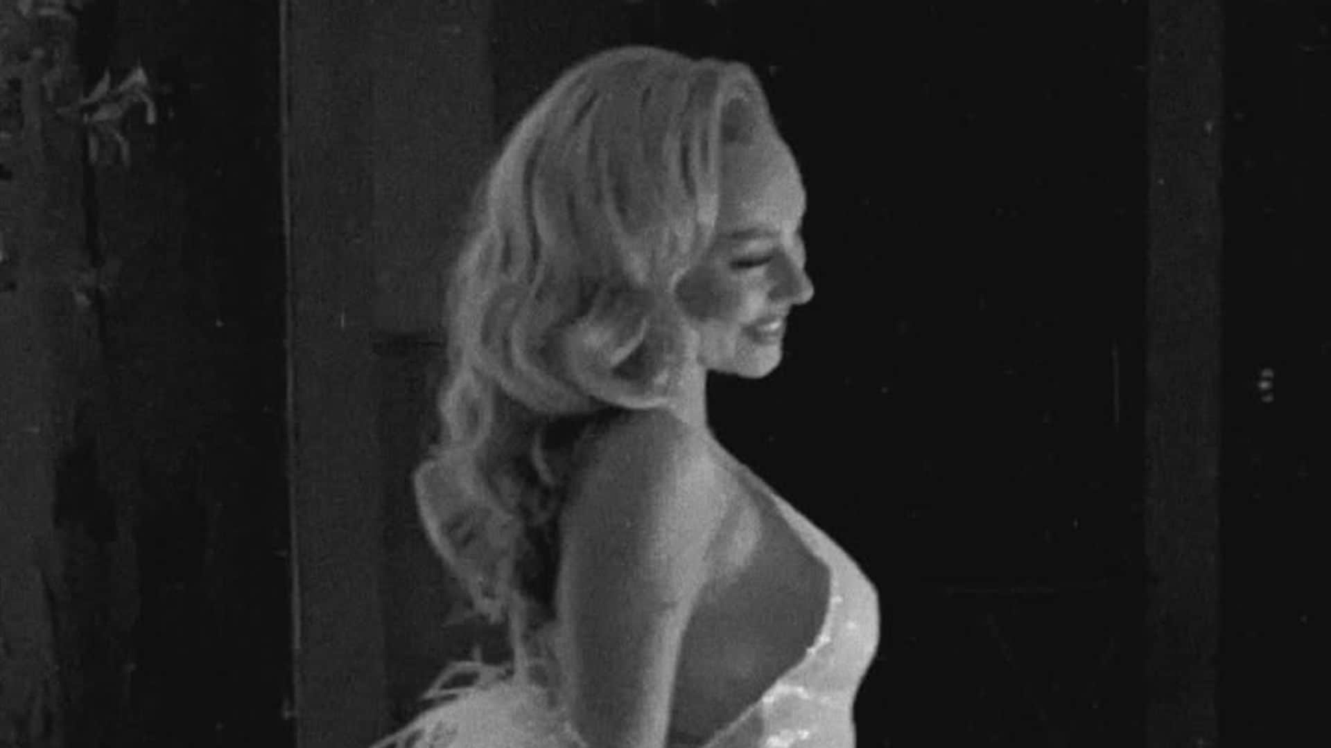Ester Expósito celebra su 26 cumpleaños como la viva imagen de Marilyn Monroe: las mejores fotos de su exclusiva fiesta