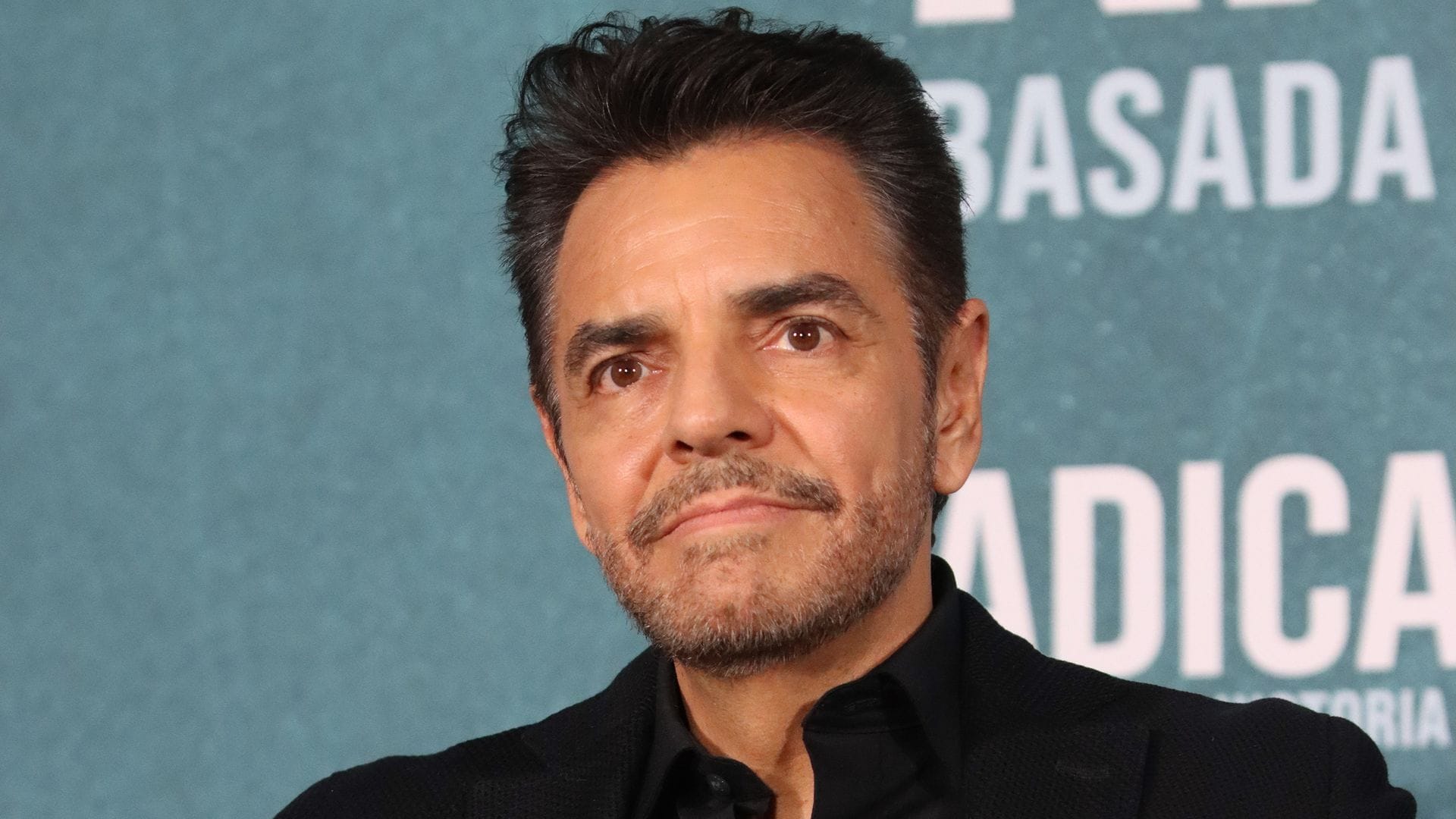 Eugenio Derbez denuncia el mal uso de su imagen para una campaña política en Ecuador
