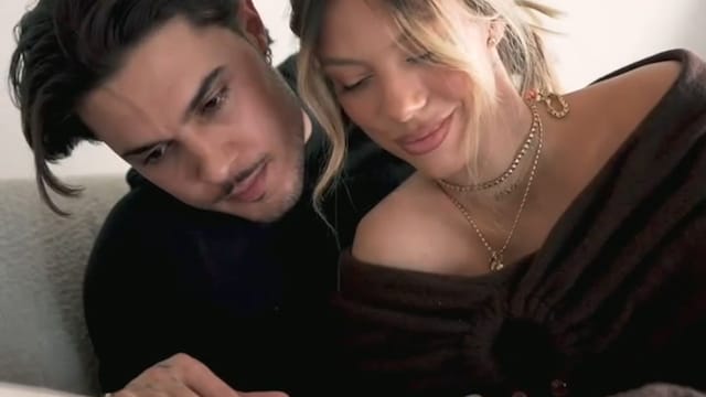 Carlos Costanzia y Alejandra Rubio con su bebé
