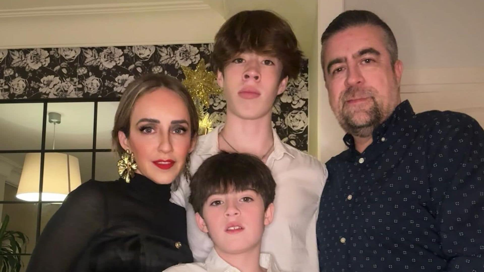 Jimena Pérez La Choco y Rafa Sarmiento junto a sus hijos, Iker e Iñaki