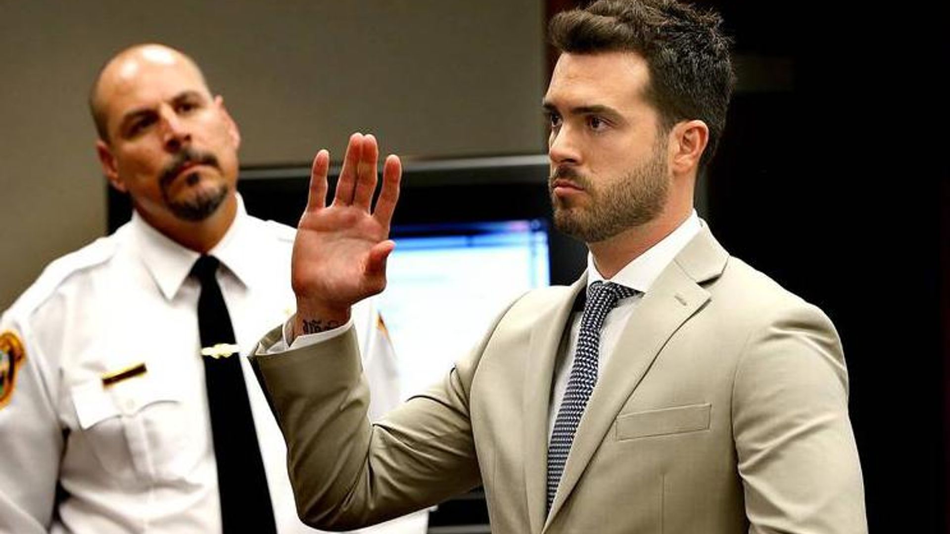 Pablo Lyle decide poner fin a los comentarios negativos en su contra