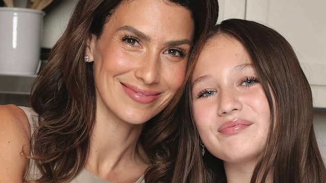 Hilaria Baldwin con su hija Carmen