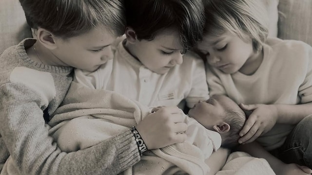 Alexander de Suecia, Gabriel de Suecia,  Julian de Suecia e Ines de Suecia 