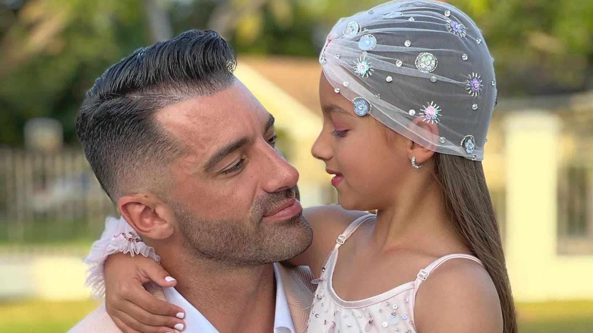 Tras unas increíbles vacaciones con papá, Alaïa regresa a Miami para reencontrarse con Adamari López