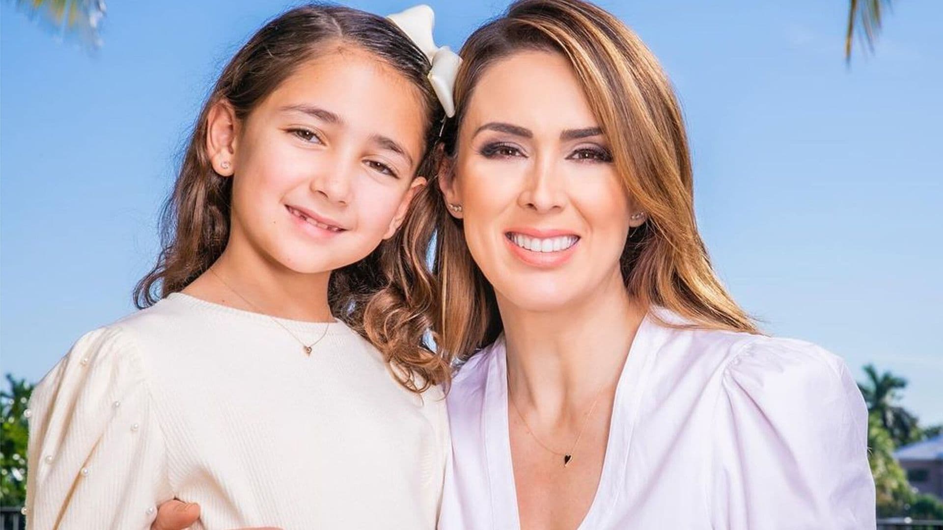 Hija de Jacky Bracamontes conmueve con un mensaje para su hermanito en el Día de los Muertos