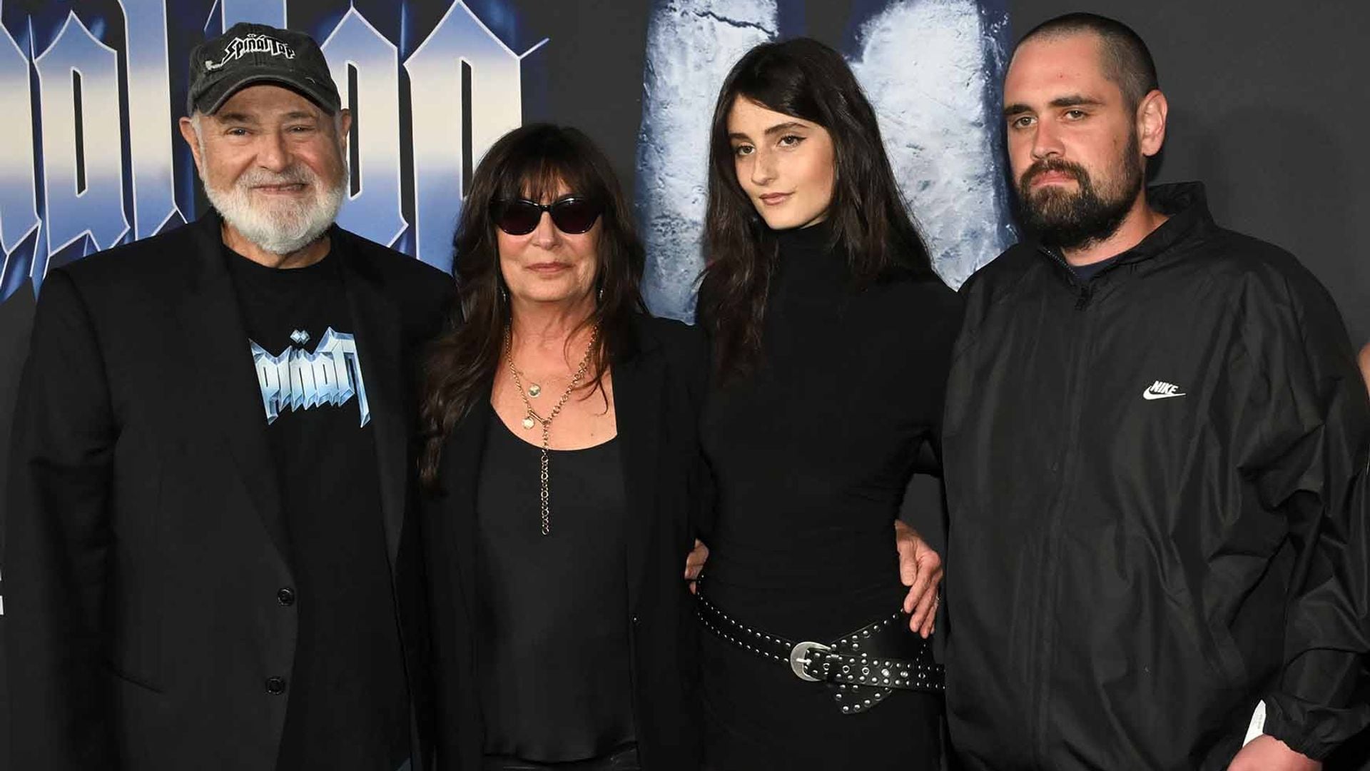 Rob Reiner, Michele Singer, Romy Reiner y Nick Reiner en una premier en Los Angeles en septiembre de 2025.