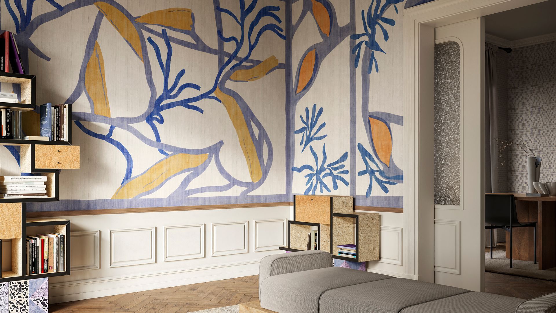 Salón con papel pintado en tonos azules, friso de madera blanca con molduras, sofá gris, estanterías con contenedores 