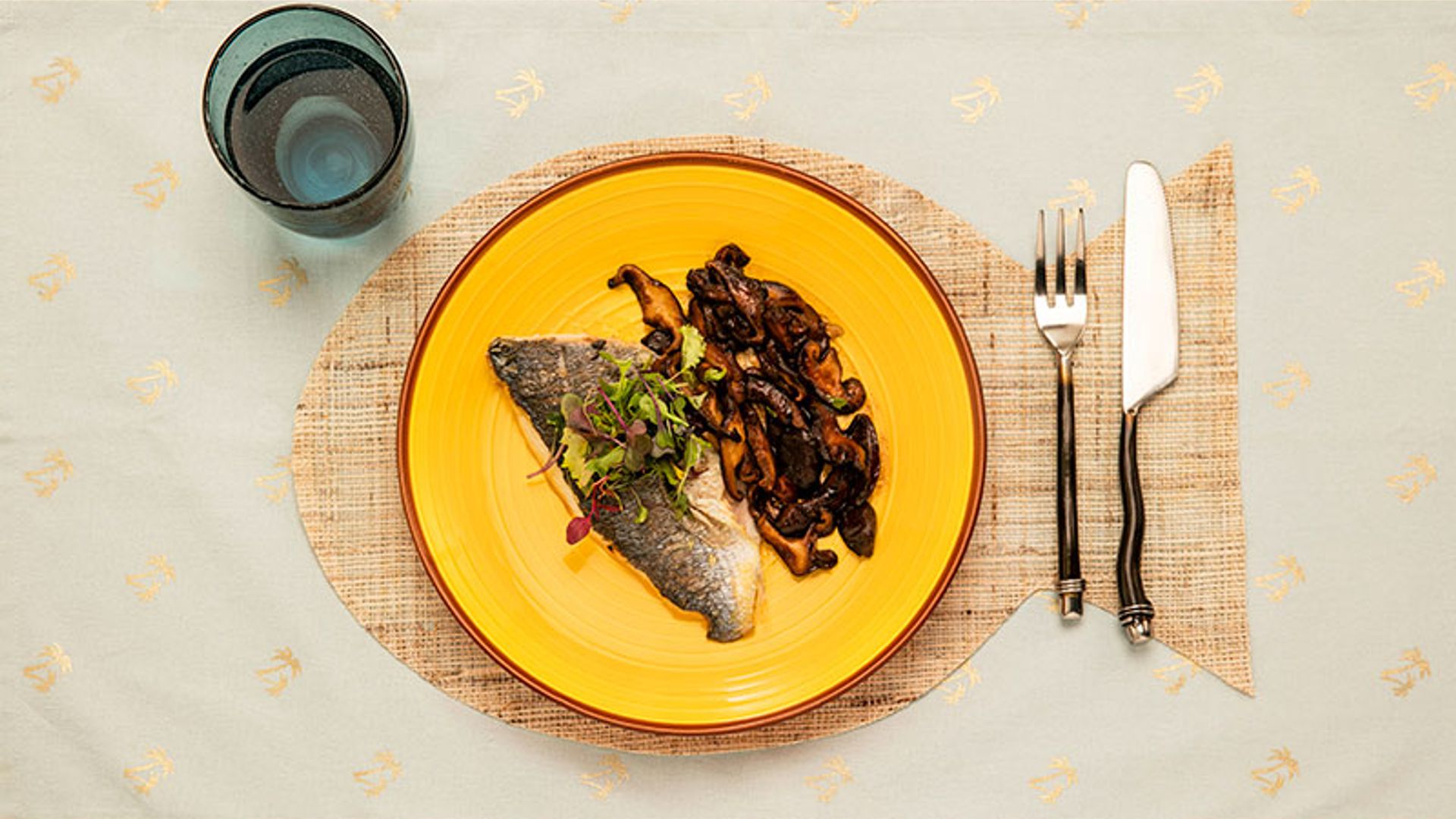Dorada a la plancha con setas 'shiitake'