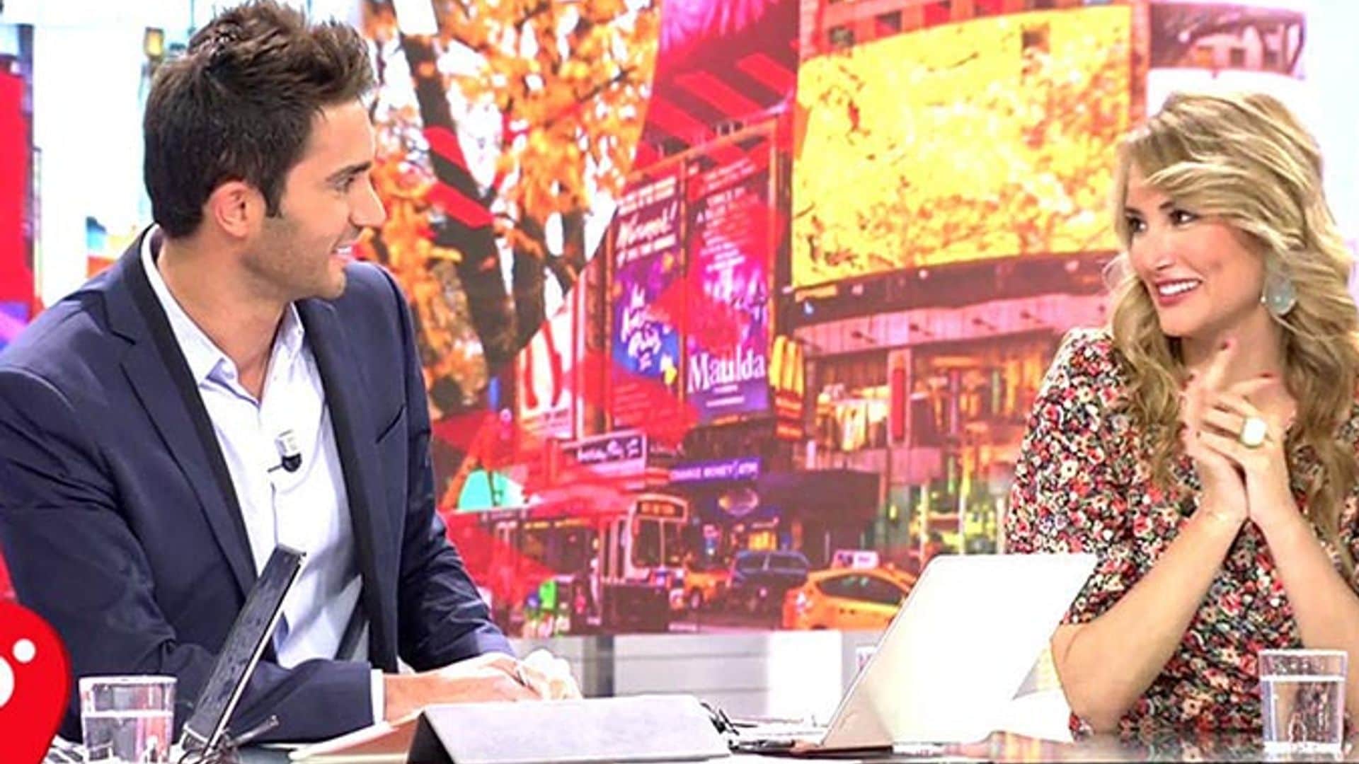En ¡HOLA!: Alba Carrillo y Santi Burgoa, las primeras imágenes que confirman su relación
