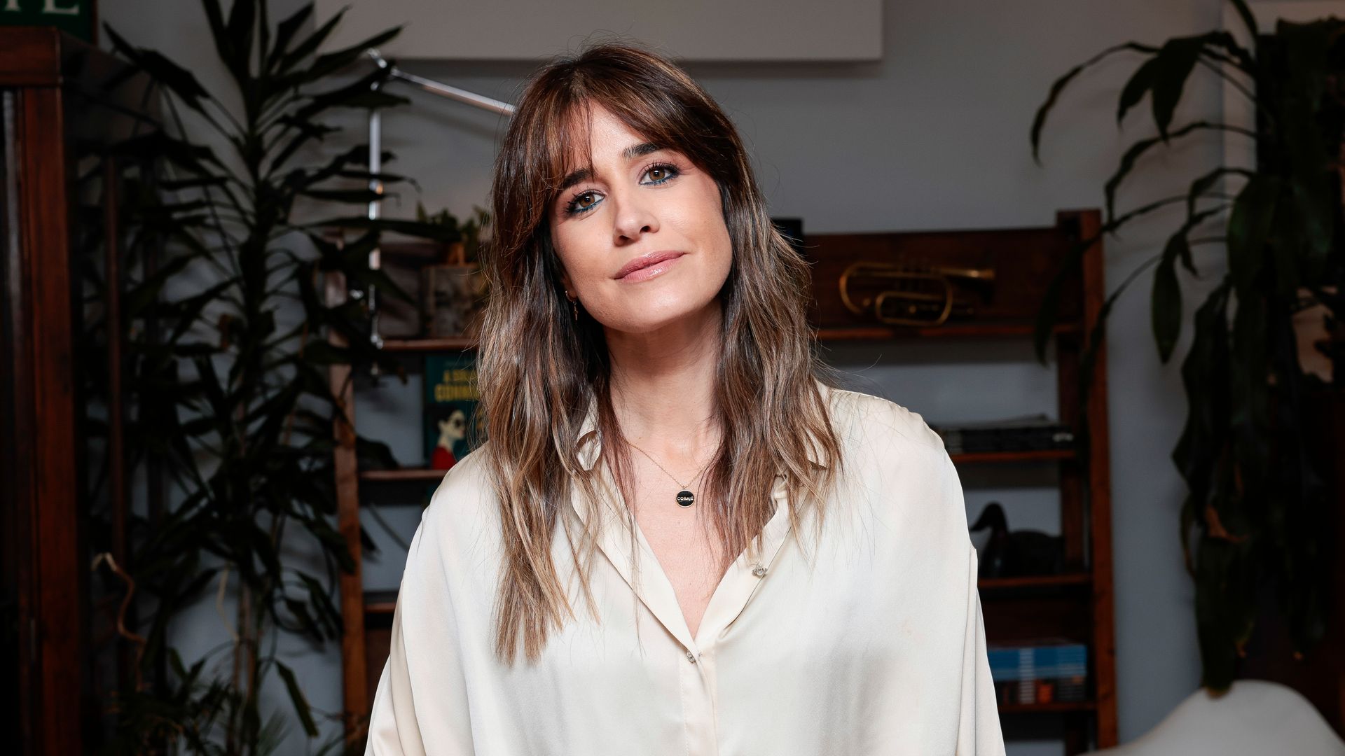 De su casa de Madrid a su refugio en Almería: Isabel Jiménez y el arte de preparar la mesa en 5 claves