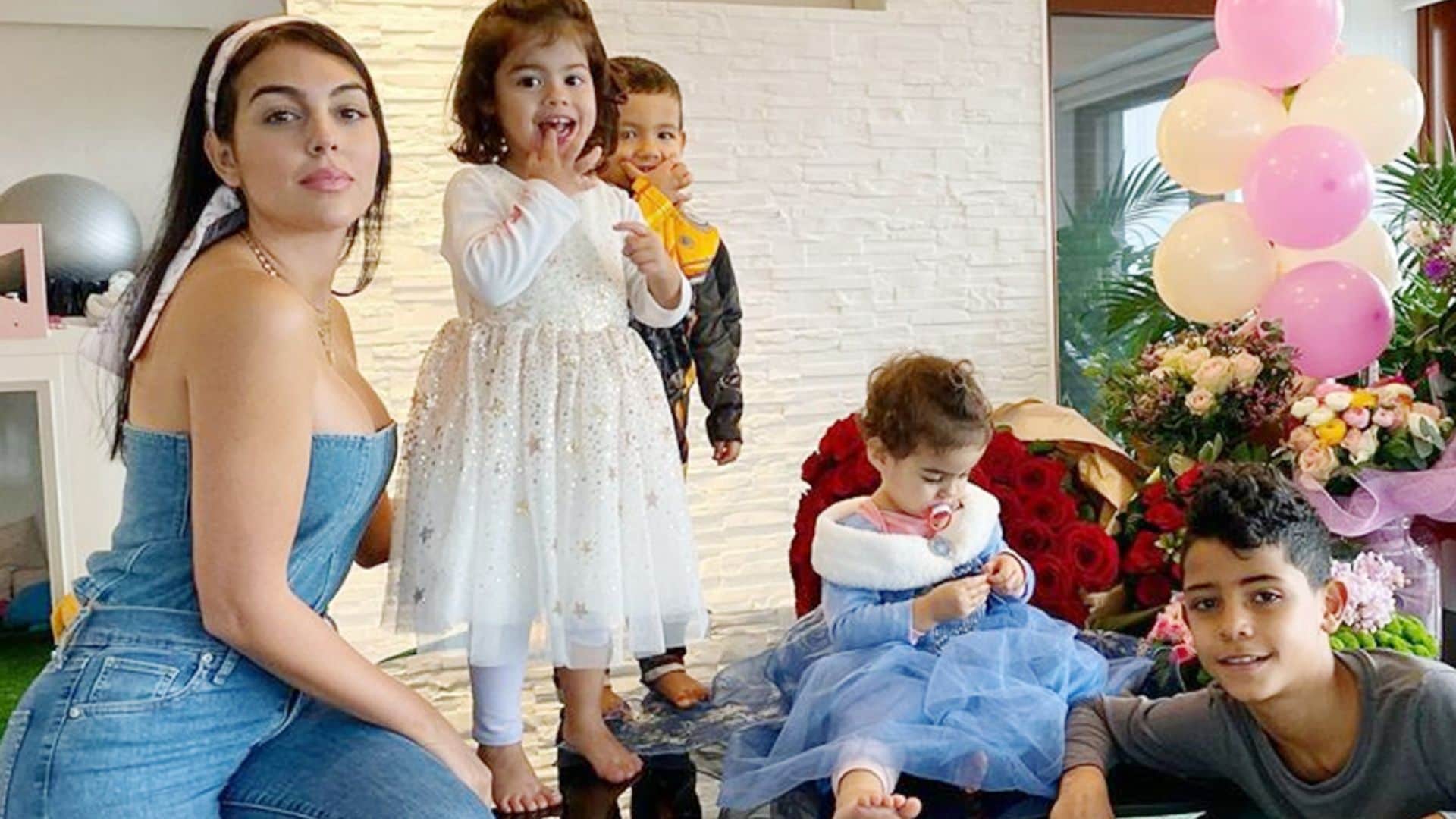 '¡Chocolate no! ¡Papá enfadar!', la divertida reacción de Alana, hija de Cristiano Ronaldo y Georgina Rodríguez