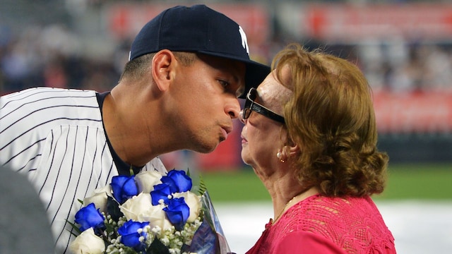 Alex Rodriguez y su madre, doña Lourdes