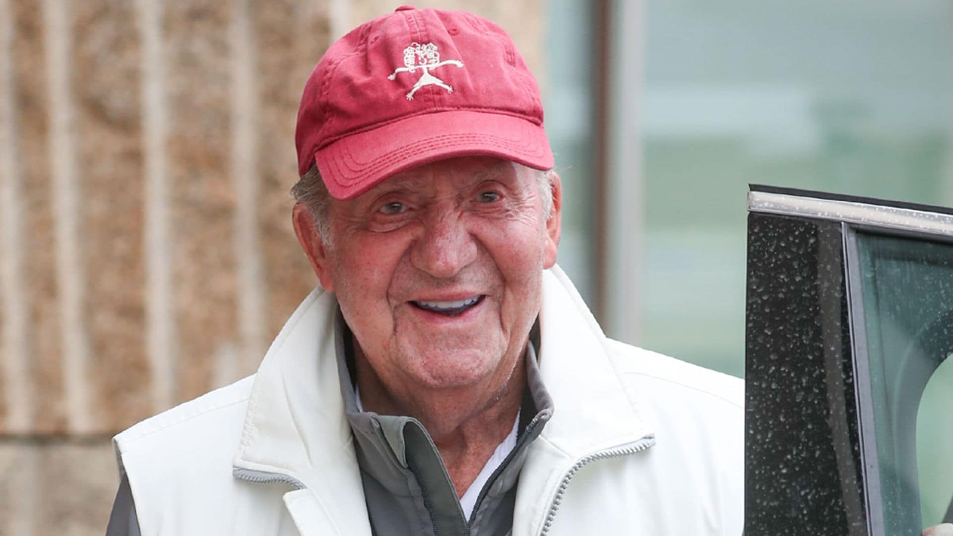 Don Juan Carlos culmina el último día de regatas con la victoria del Bribón
